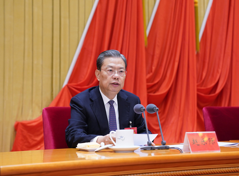 1月22日，中國共產(chǎn)黨第十九屆中央紀律檢查委員會第五次全體會議在北京開幕。中共中央政治局常委、中央紀律檢查委員會書記趙樂際代表中央紀律檢查委員會常務委員會作題為《推動新時代紀檢監(jiān)察工作高質(zhì)量發(fā)展，以優(yōu)異成績慶祝中國共產(chǎn)黨成立100周年》的工作報告。新華社記者 張領 攝